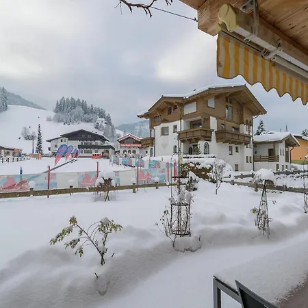 Dağ evi Unique In The Center Of Elmau Near Skilift Ellmau